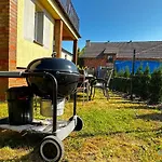 Hel Apartment- Tranquil Retreat, 15 Minutes To The Sea & Gdansk Center Apartment Borkowo (Gdansk)