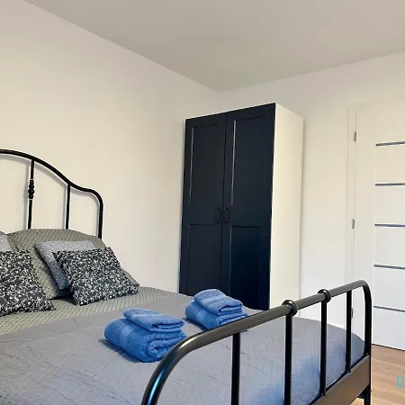 Hel Apartment- Tranquil Retreat, 15 Minutes To The Sea & Gdansk Center * Borkowo (Gdansk)