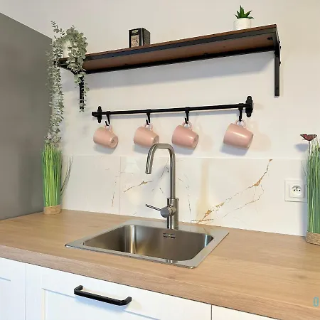 Hel Apartment- Tranquil Retreat, 15 Minutes To The Sea & Gdansk Center *