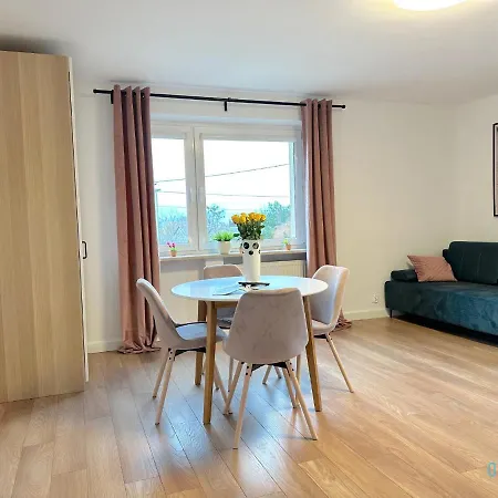 Hel Apartment- Tranquil Retreat, 15 Minutes To The Sea & Gdansk Center * Borkowo (Gdansk)