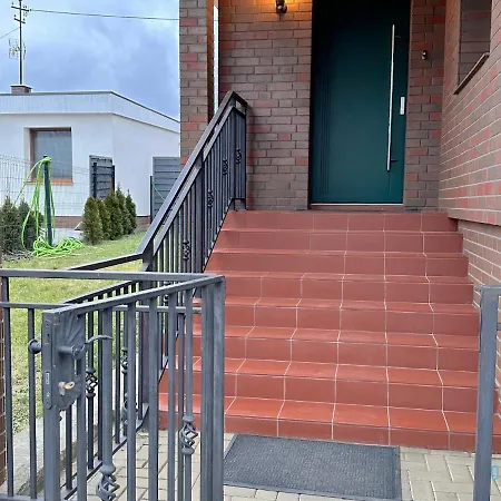 Hel Apartment- Tranquil Retreat, 15 Minutes To The Sea & Gdansk Center Appartement *