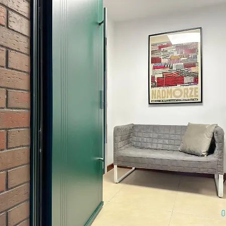 Apartament Hel Apartment- Tranquil Retreat, 15 Minutes To The Sea & Gdansk Center