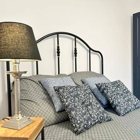 Hel Apartment- Tranquil Retreat, 15 Minutes To The Sea & Gdansk Center Apartmán *