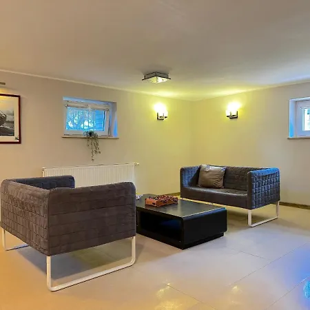 Hel Apartment- Tranquil Retreat, 15 Minutes To The Sea & Gdansk Center