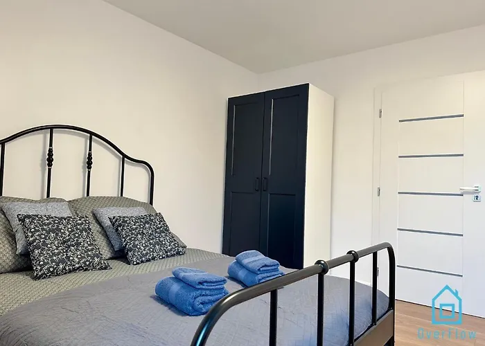 Hel Apartment- Tranquil Retreat, 15 Minutes To The Sea & Gdansk Center * Borkowo (Gdansk)