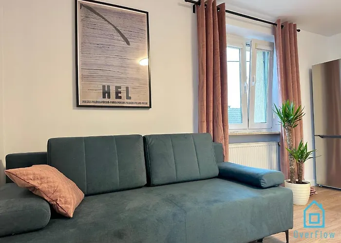 Hel Apartment- Tranquil Retreat, 15 Minutes To The Sea & Gdansk Center Apartamento