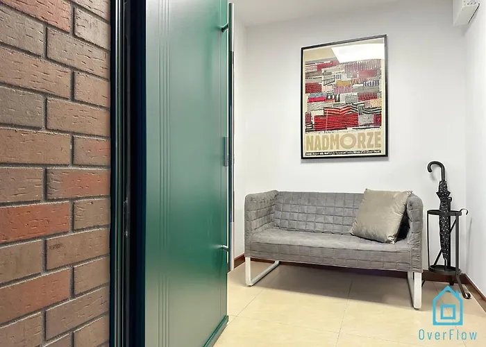Apartamento Hel Apartment- Tranquil Retreat, 15 Minutes To The Sea & Gdansk Center