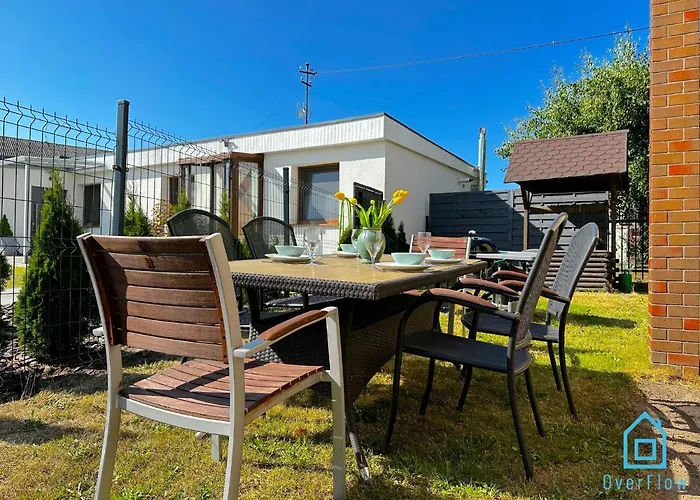 Hel Apartment- Tranquil Retreat, 15 Minutes To The Sea & Gdansk Center Borkowo (Gdansk)