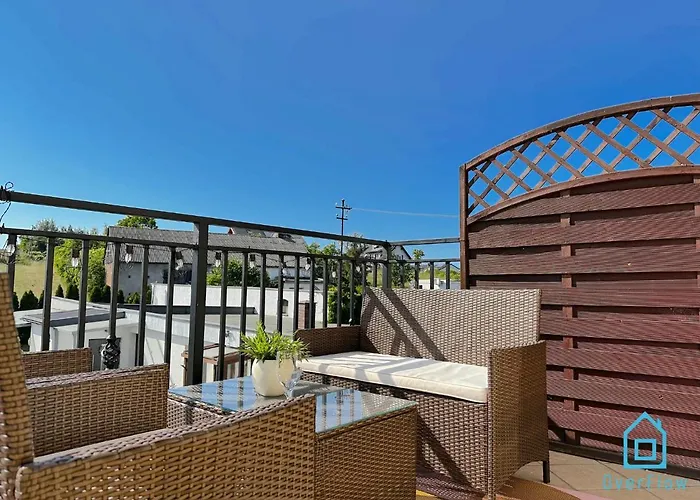 Hel Apartment- Tranquil Retreat, 15 Minutes To The Sea & Gdansk Center Borkowo (Gdansk)